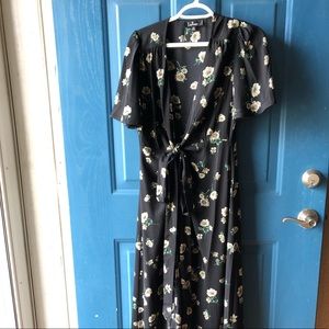 Lulu’s black floral maxi wrap dress